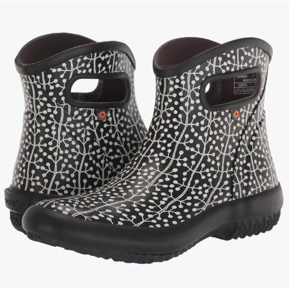 Women’s BOG Patch Ankle Rain Boot Size 6 NWT Black And White - Picture 1 of 7